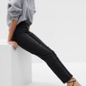 Sky High Rise Cheeky Straight Jeans with Washwell in Black Rinse